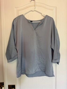 SHEIN Soft Light Blue V-Neck Relaxed Tunic